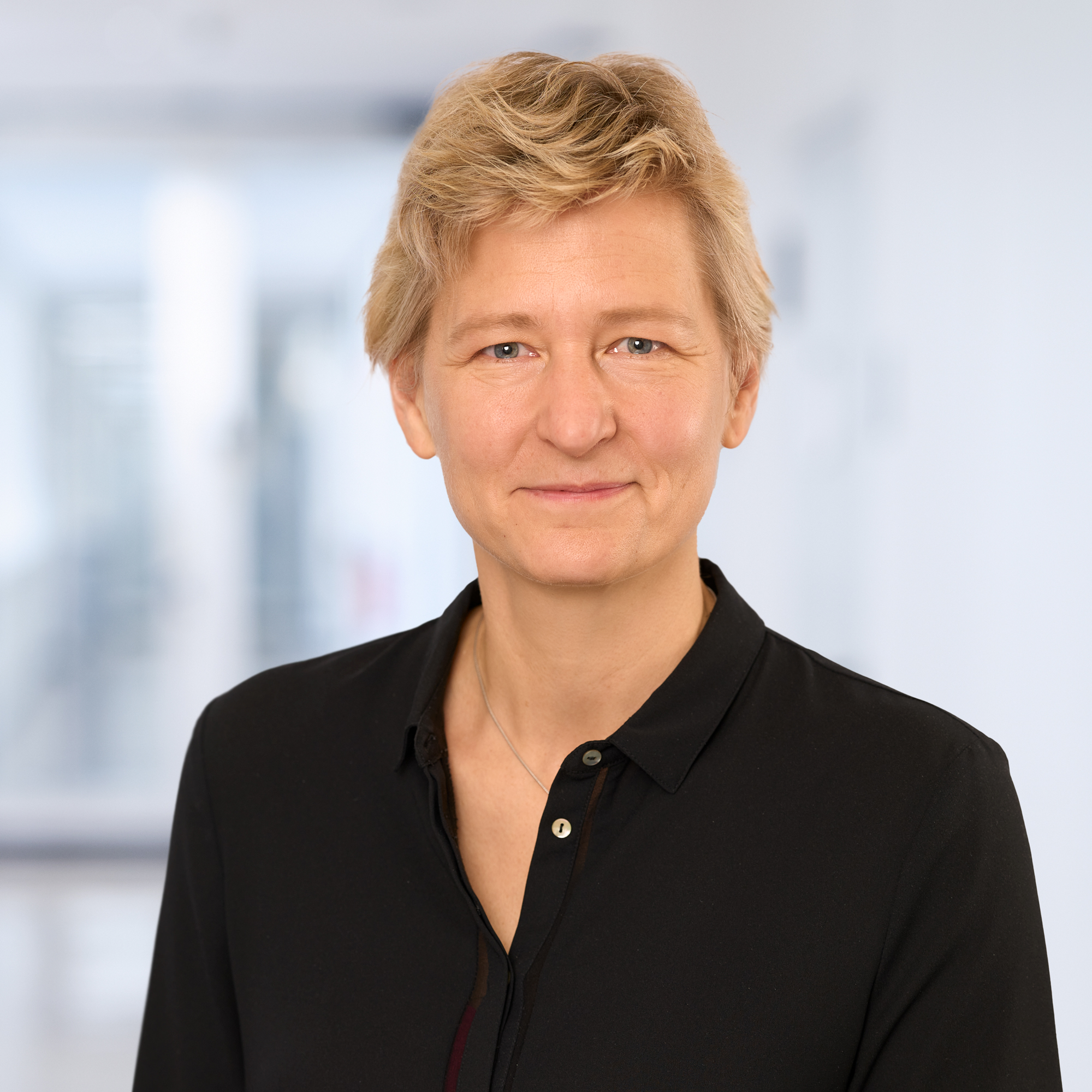Apl. Prof. Dr. med. Imke Metz