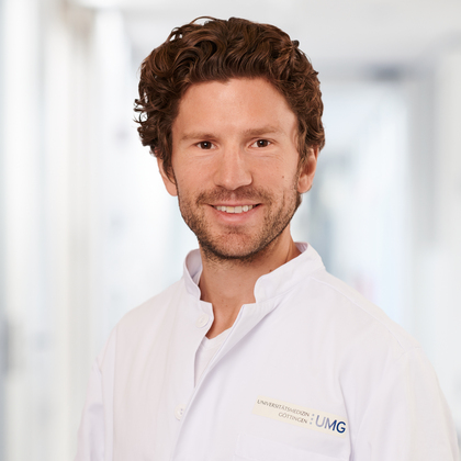 Prof. Dr. med. Dr. Moritz Schnelle