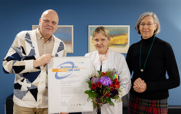 Bild zur Presseinformation "UMG-Vereinbarkeitspreis 2025 für familienfreundliche Arbeitsbedingungen in der Zentralen Notaufnahme verliehen"