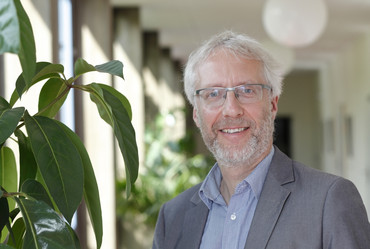 Link zur Presseinformation Nr. 049 / 2021 zum Thema „Bessere Versorgung von älteren Patient*innen mit mehreren chronischen Erkrankungen möglich?“