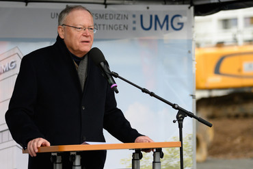 Bild zur Presseinformation "Spatenstich für die Medizin der Zukunft"