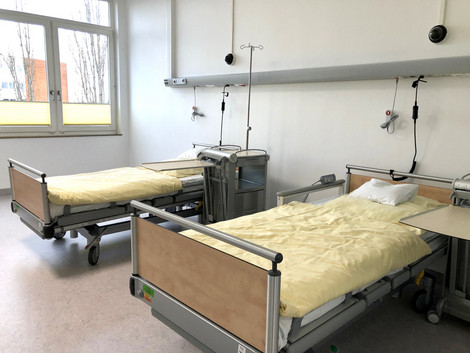 Ein Bettenzimmer im Lehrhospital