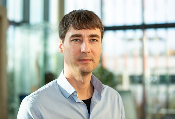 Bild zur Presseinformation "Nachwuchswissenschaftler erforscht Wiederherstellung des Sehvermögens"