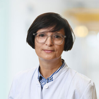 Dr. Recca Talaulicar