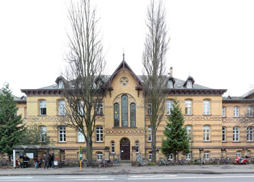Gebäude der Bildungsakademie der UMG, Humboldallee 11, in Göttingen: Straßenfront